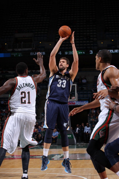 明显逊色于 明显逊色于